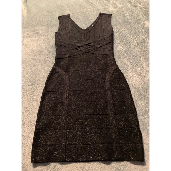 FOREVER 21 BLACK DRESS *WORN ONCE - Picture 2 of 4
